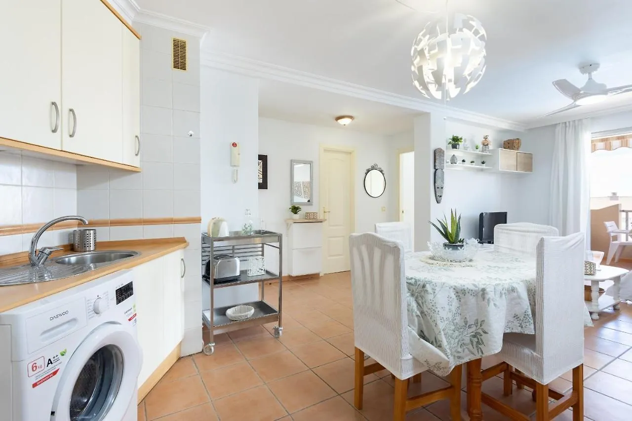אל מדאנו Apartamento Junto Al Mar